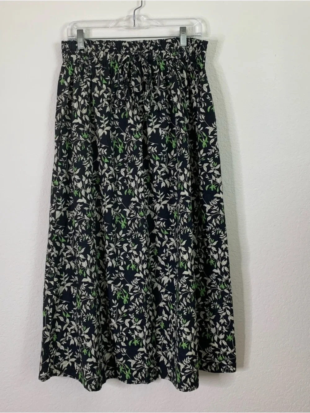 Tuckernuck Black Floral Verdant Iris Cece midi Skirt Small